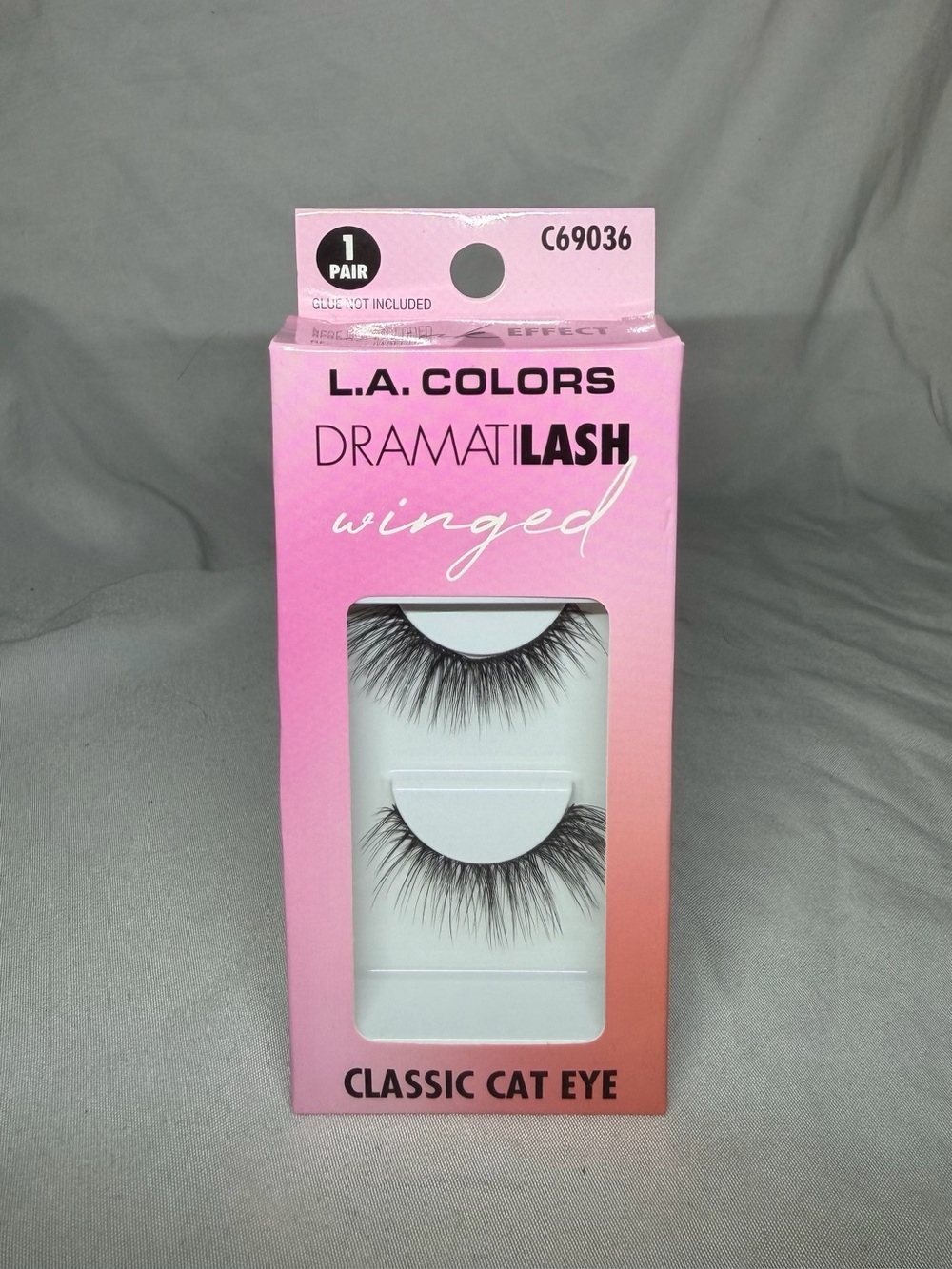 L.A. COLORS DramatLash Winged Classic Cat Eye False Lashes - Pink Packaging